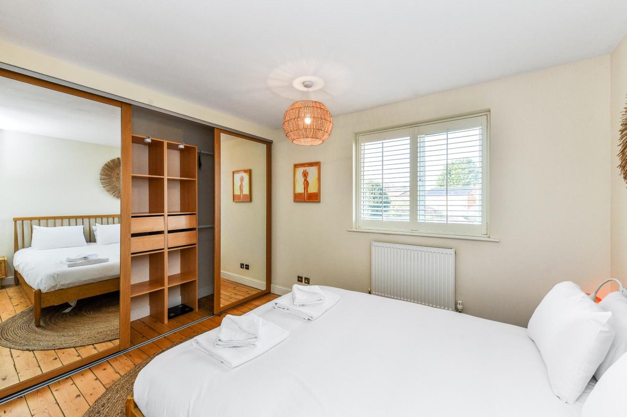 Apartment Beautiful Next To Lakes And River