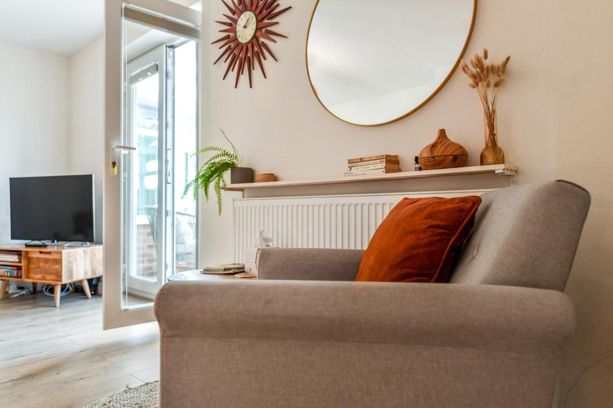 Apartment Beautiful Next To Lakes And River *