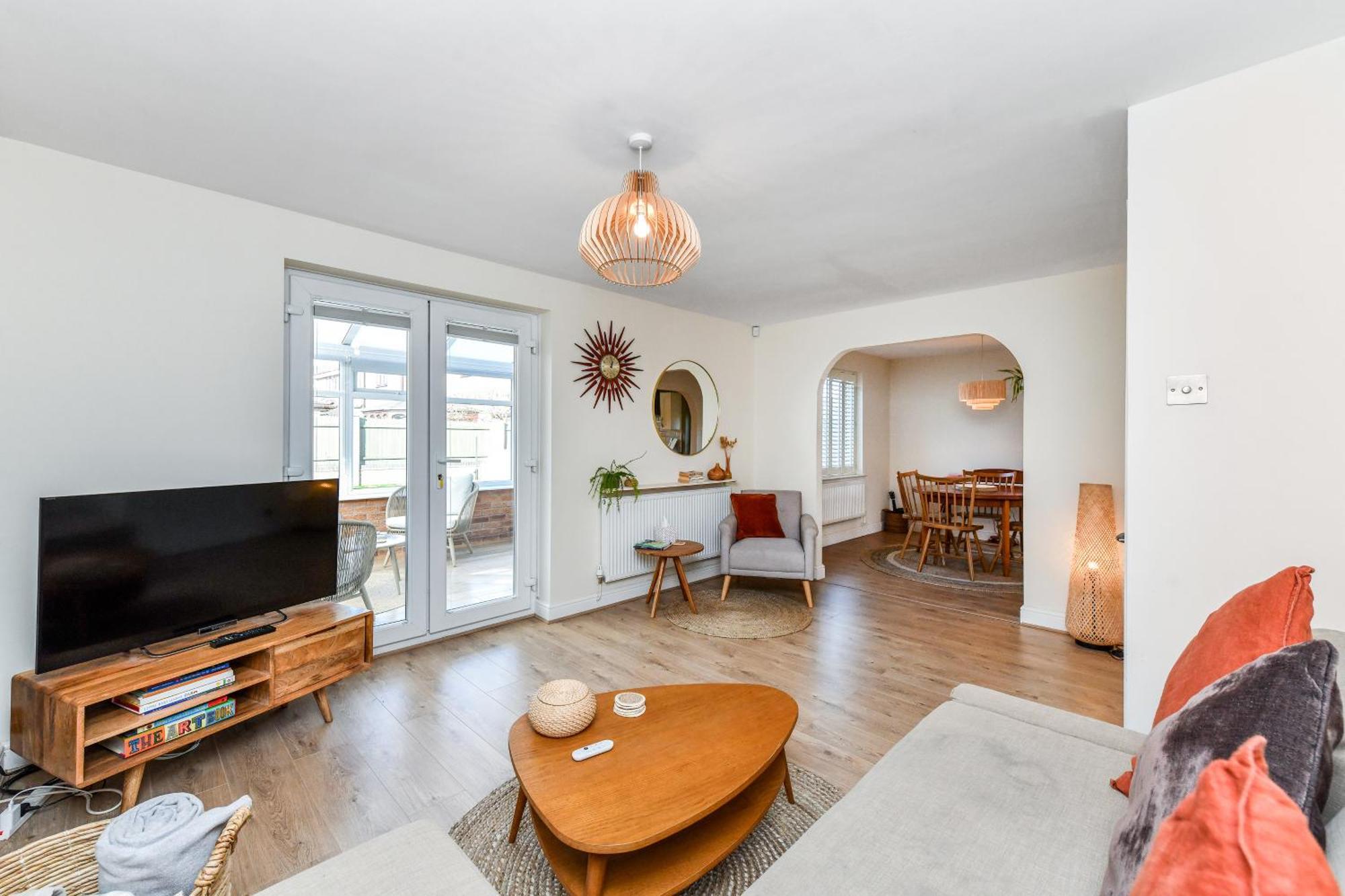 Beautiful Next To Lakes And River Apartment